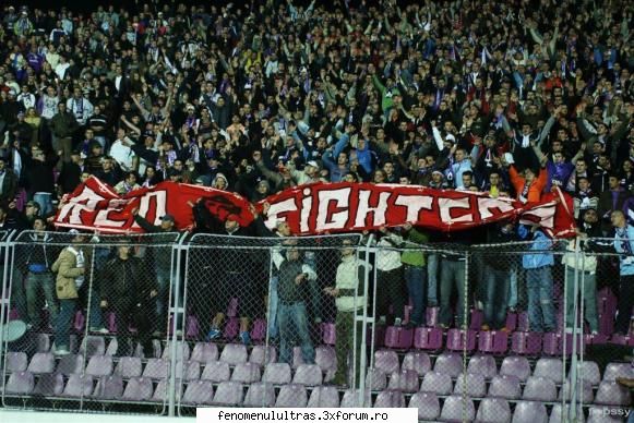 o alta poza cu bannerul red fighters  capturat de poli ;)) capturi romanesti