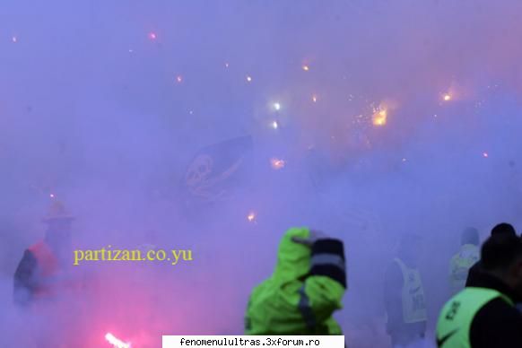 nimic stati k va pun yo cateva coregrafii , fumigene , steaguri 2007