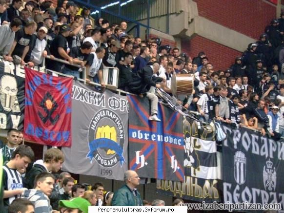 cele doua galerii sunt unite coregrafii , fumigene , steaguri 2007