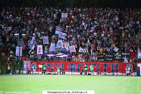 din 98' :rotfl:  asa arata  in 98' bannerul lor...si in  2004-2006, nu is sigur, am inteles ca l-au