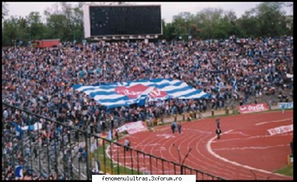 craiova cupa cu dinamo pe lia manoliu , nu cred k o echipa din romania a avut atati suporteri la un
