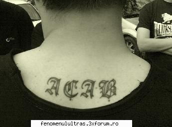 tatuaje a.c.a.b. Down